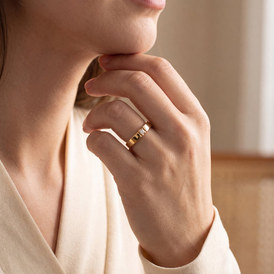Ring Gelbgold 585 / 14 Karat mit Brill. Gr. 56,5 Nr. 6975
