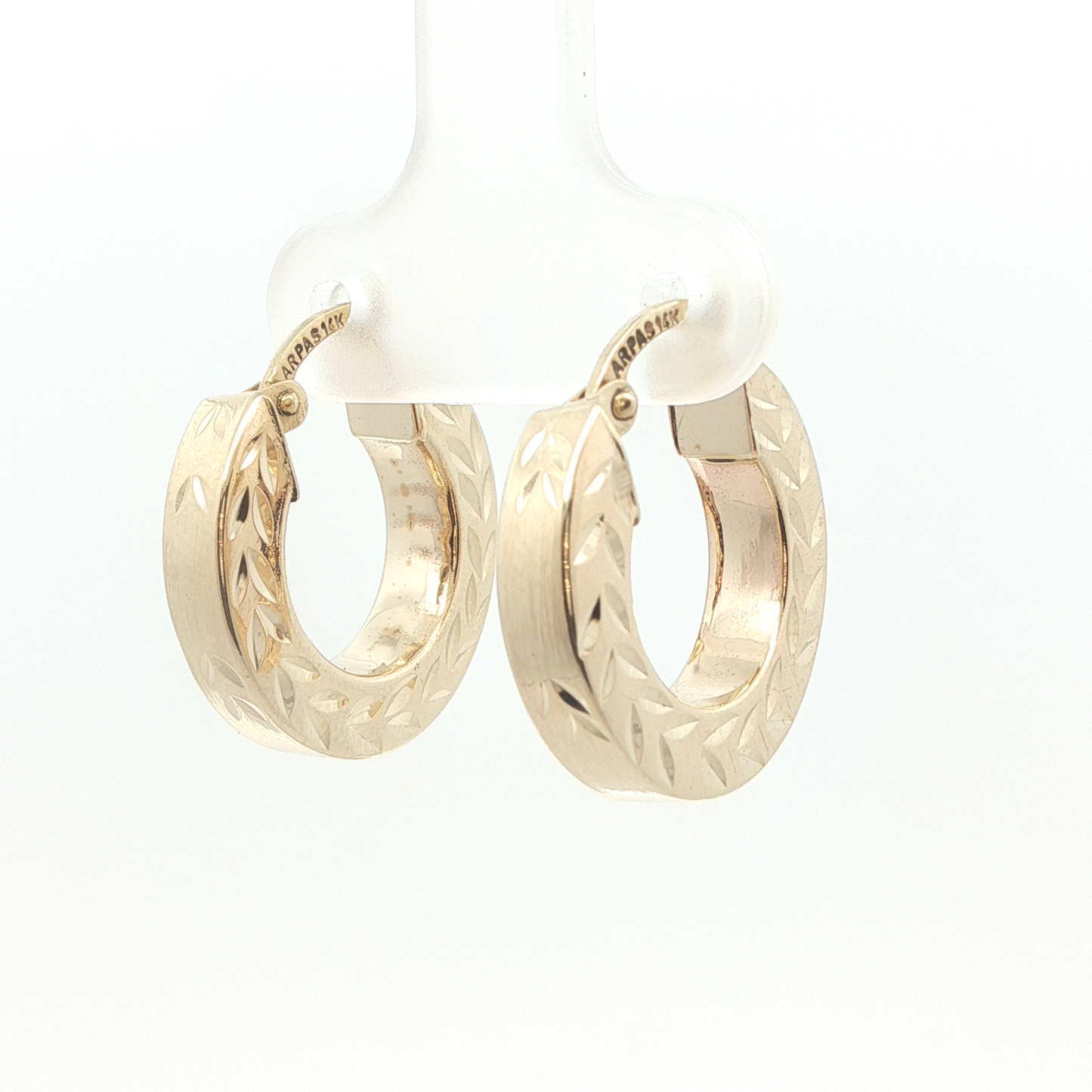 P. Creolen Gelbgold 585 / 14 Karat L: 18 mm Nr. 6768