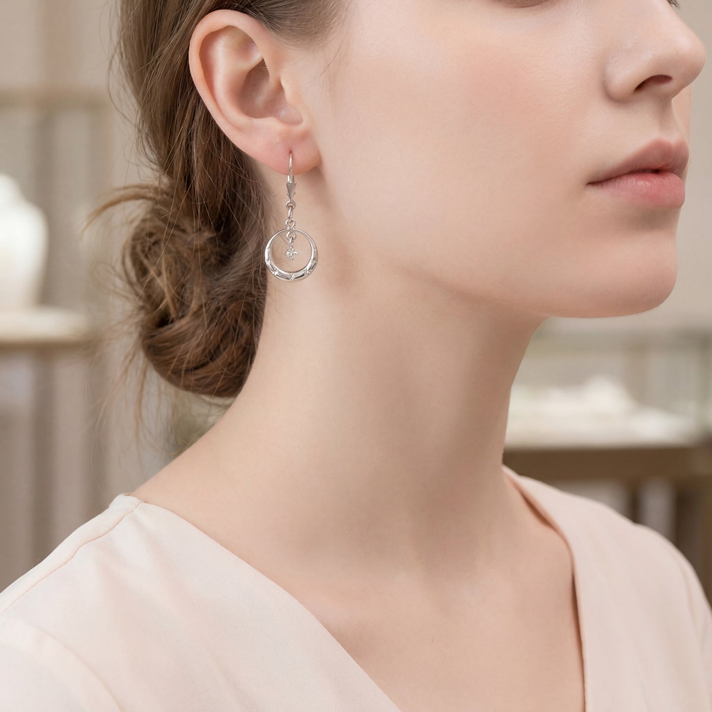 P. Ohrhänger Weißgold 585 / 14 Karat L: 32 mm Nr. 5527